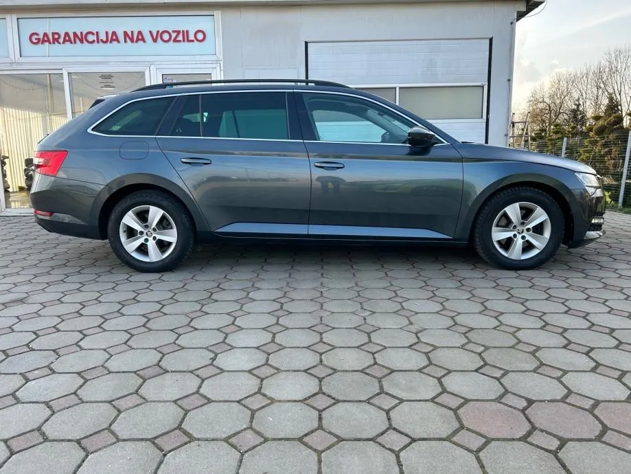 škoda superb combi 1.6 tdi dsg 2020.,reg:24.6.2026.,grij sjed, navi... - slika 4