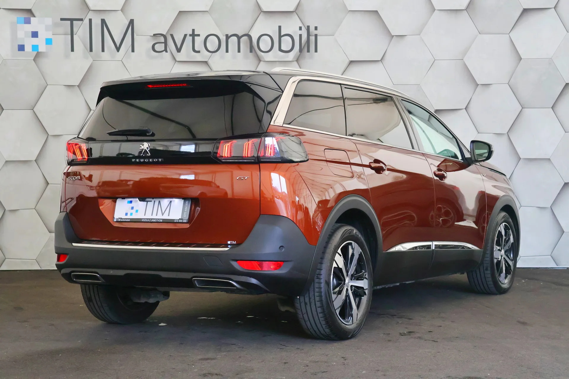 peugeot 5008 2.0bluehdi at8 gt-line 180km pano led dab 7sejedala - slika 3