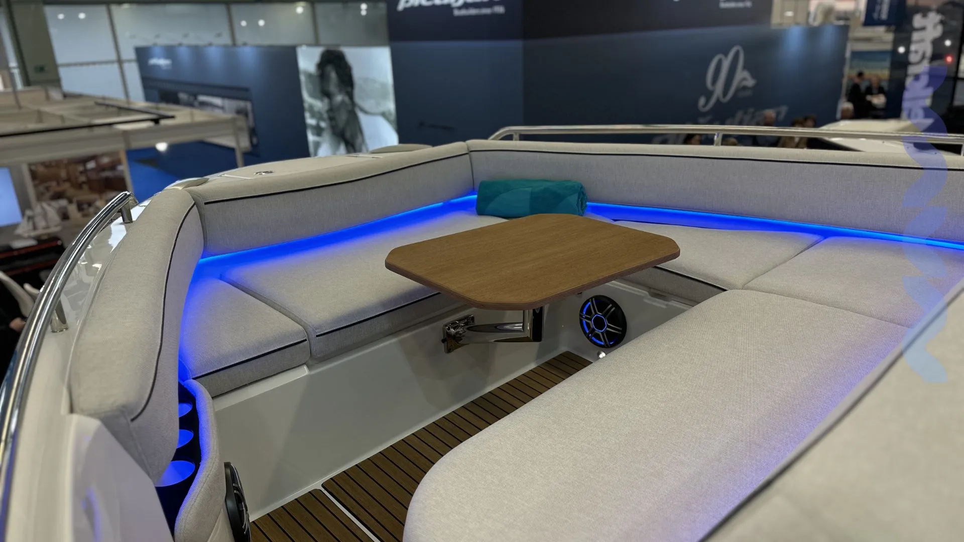 beneteau gran turismo 35 - dostupan odmah - slika 13