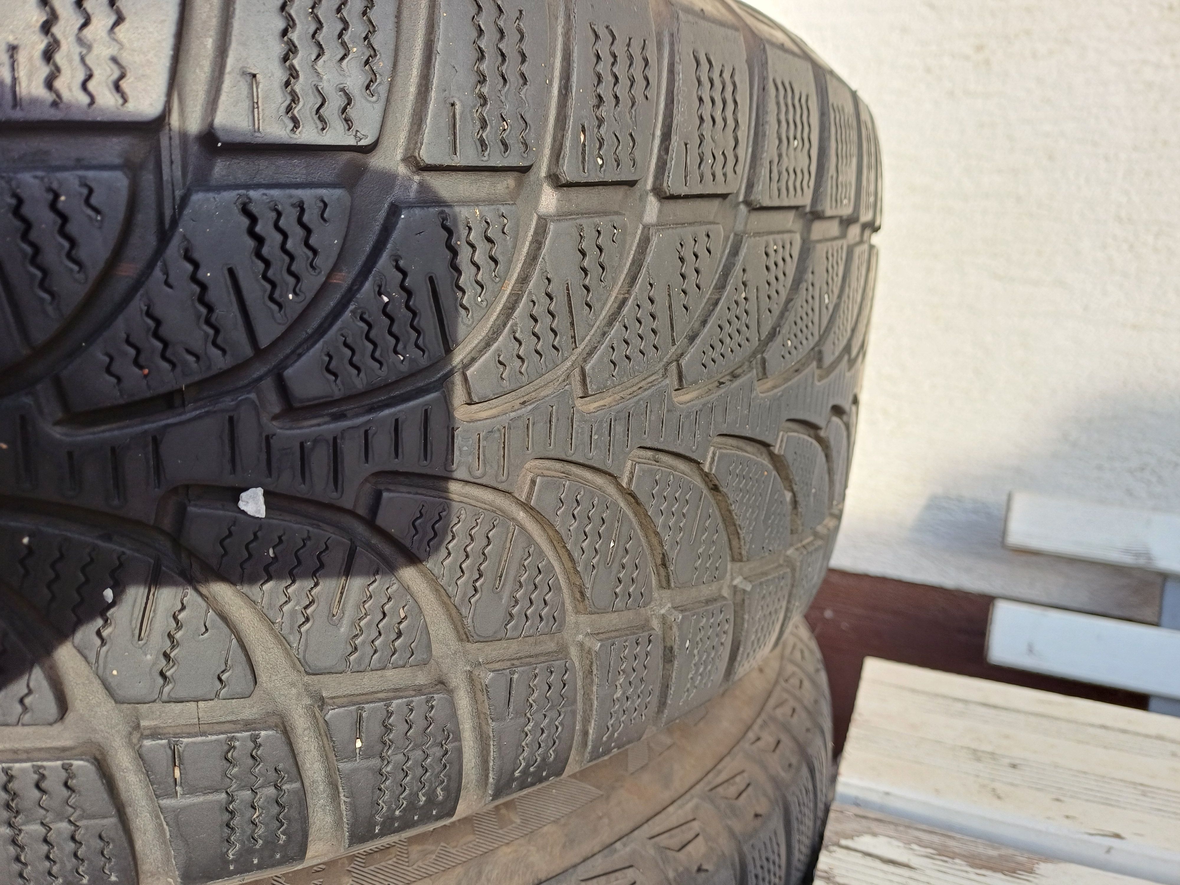 gume 235/60/18 bridgeston zimske za suv vozila - slika 3