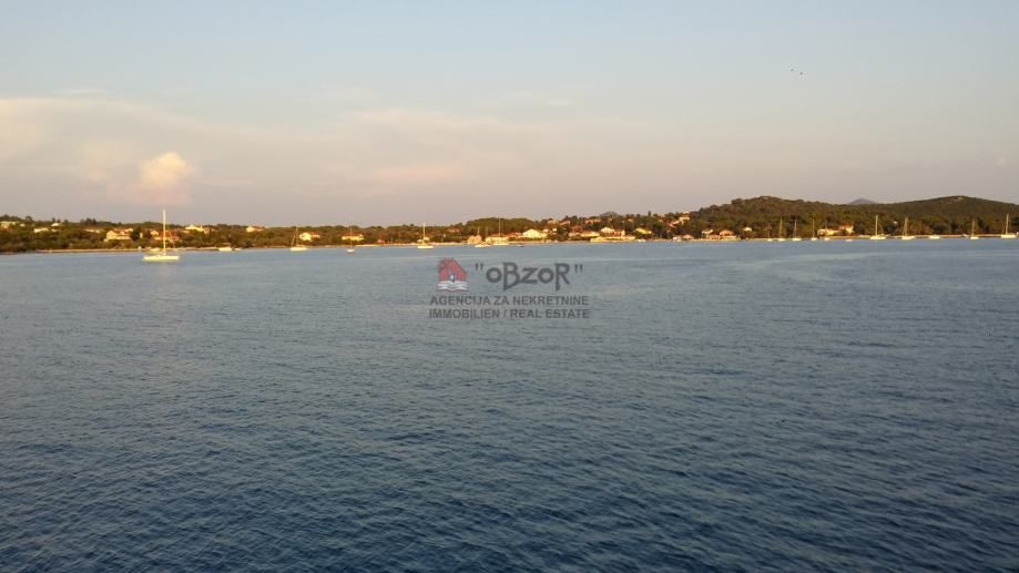 ugljan - muline, građevinsko zemljište 1070m2 - slika 3