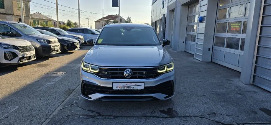 vw tiguan 2,0 tdi dsg r line - 2022 - 150.000km - reg 1 god! - slika 2