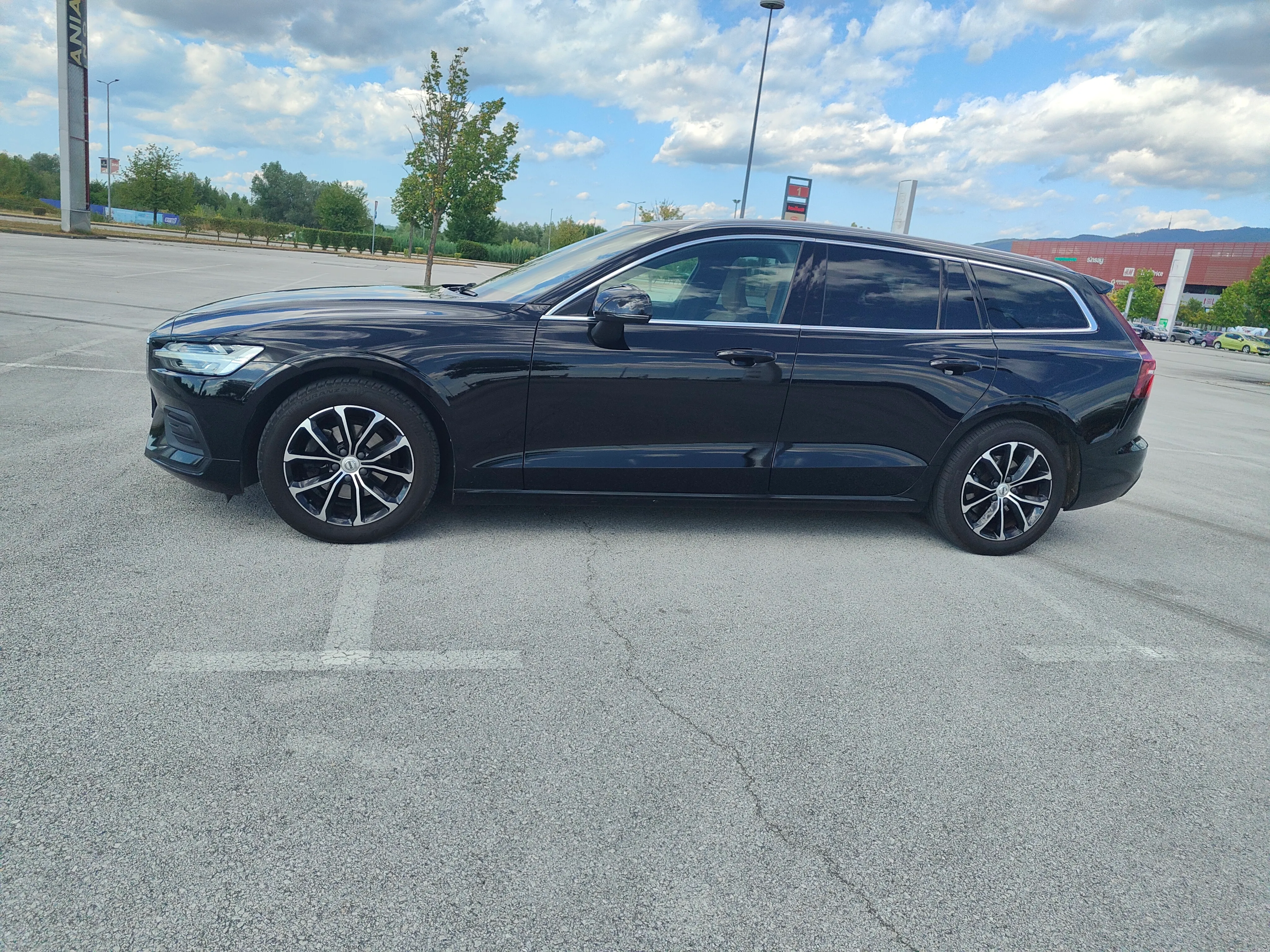 volvo v60 d3 (150 ks), 2019. harman kardon - slika 3