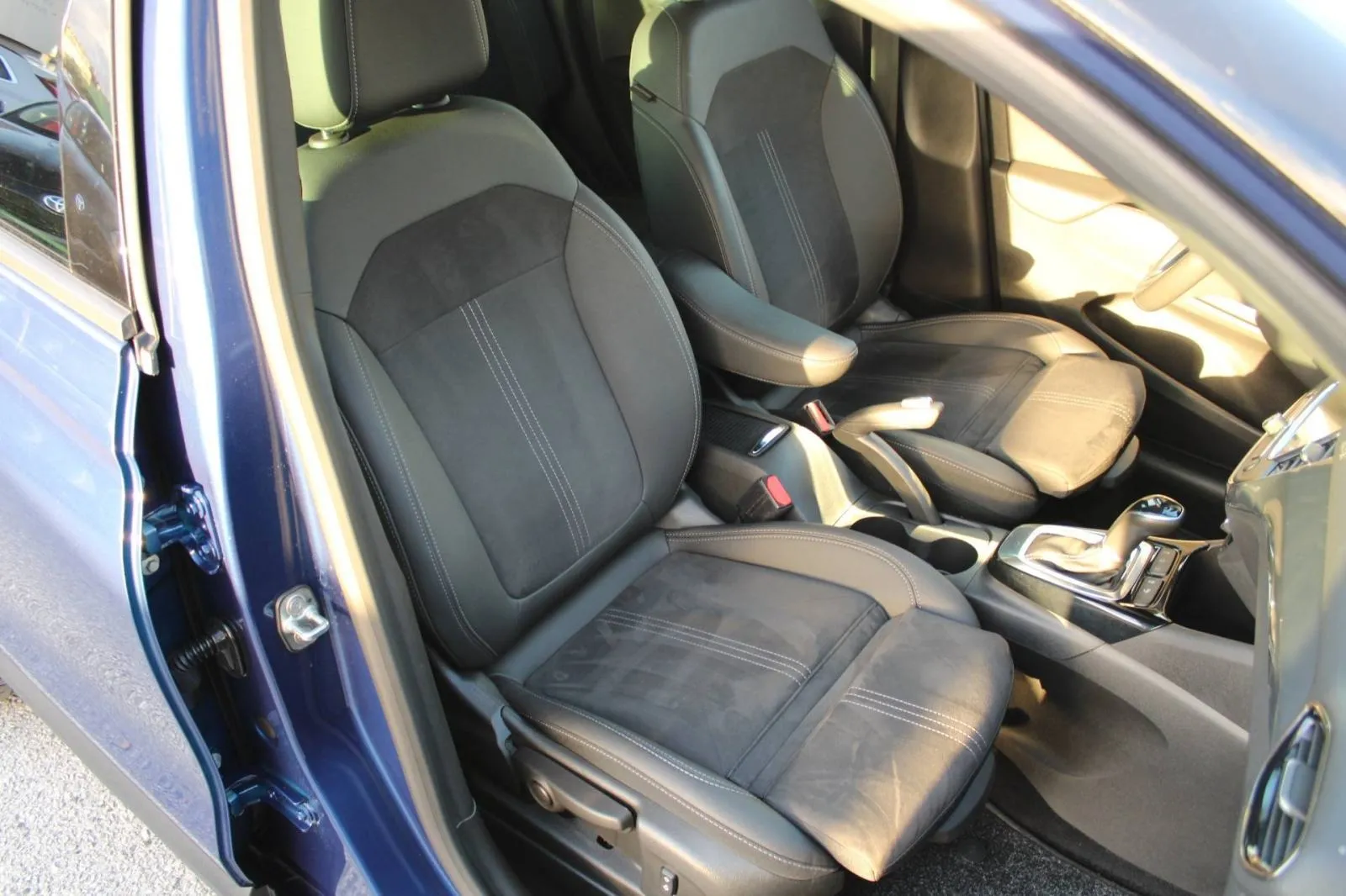 opel crossland 1.2 turbo automatik *led, navigacija* - slika 12