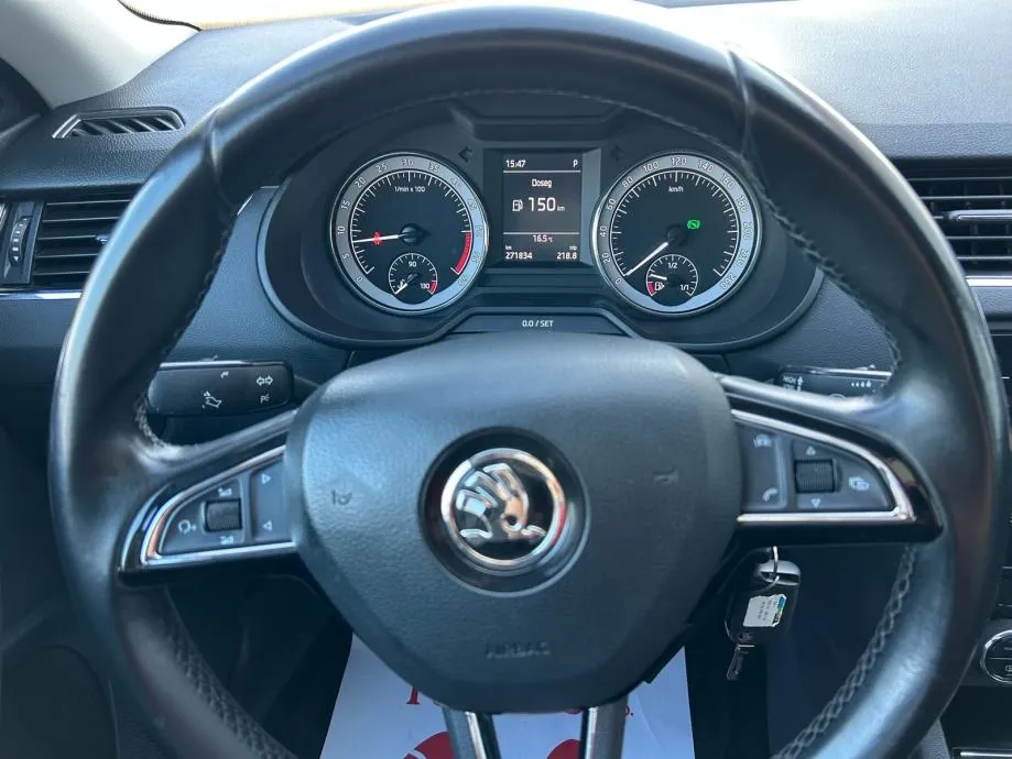 škoda octavia 2,0 tdi dsg 2018.,reg:29.1.2027.,servis, hr vozilo... - slika 16