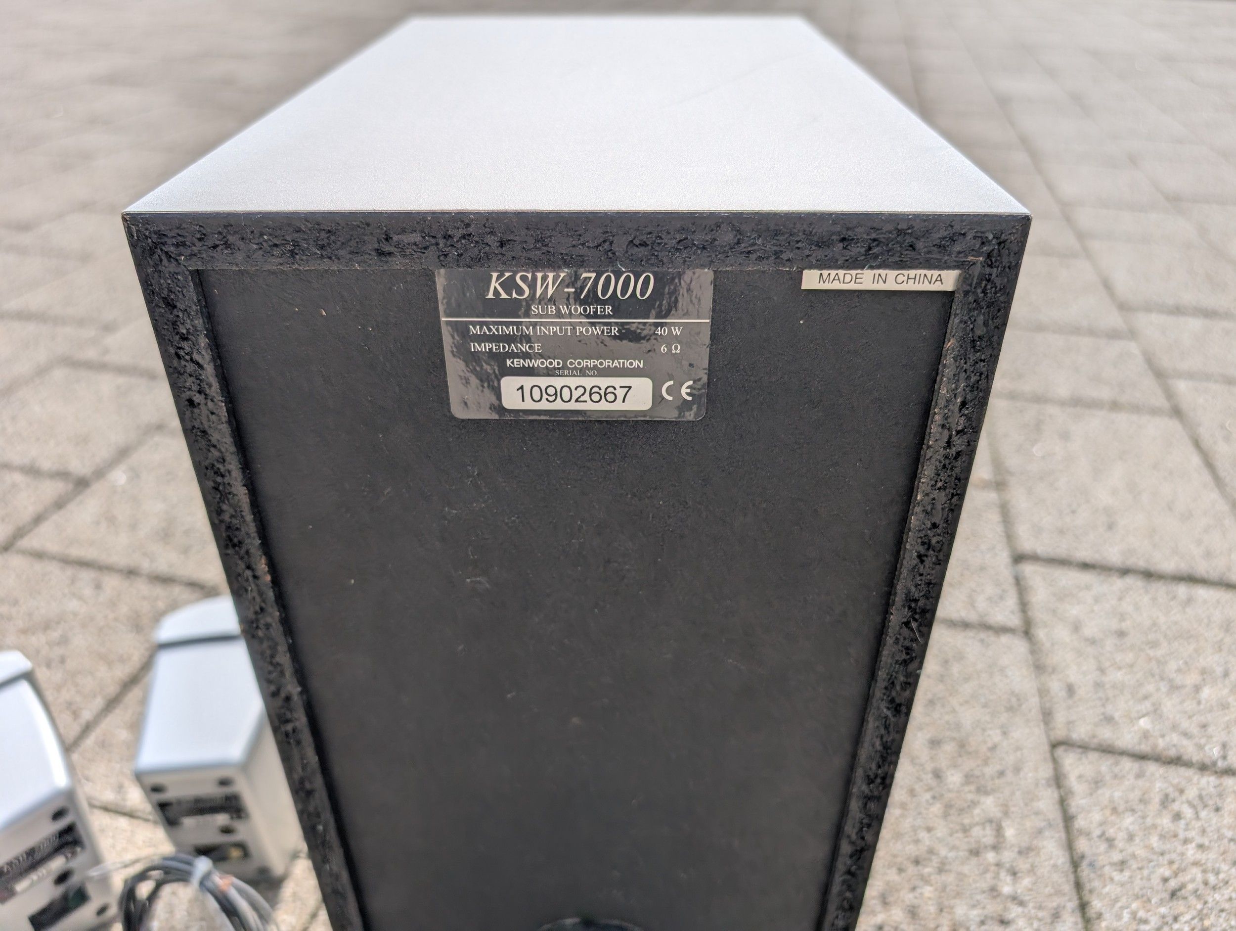 subwoofer kenwood ksw-7000 i dva zvučnika - slika 6