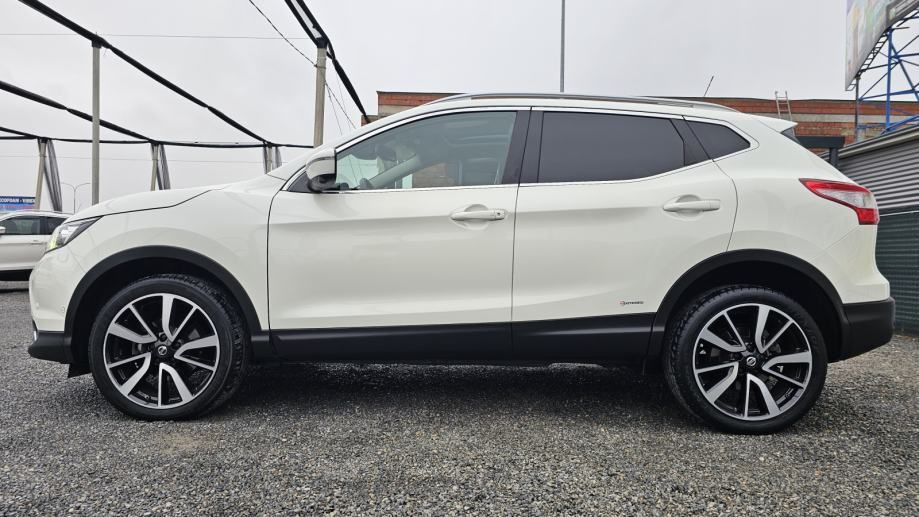 nissan qashqai1,6 dci,klima,panorama,navigacija,koža,kamera 360,alu 18 - slika 5