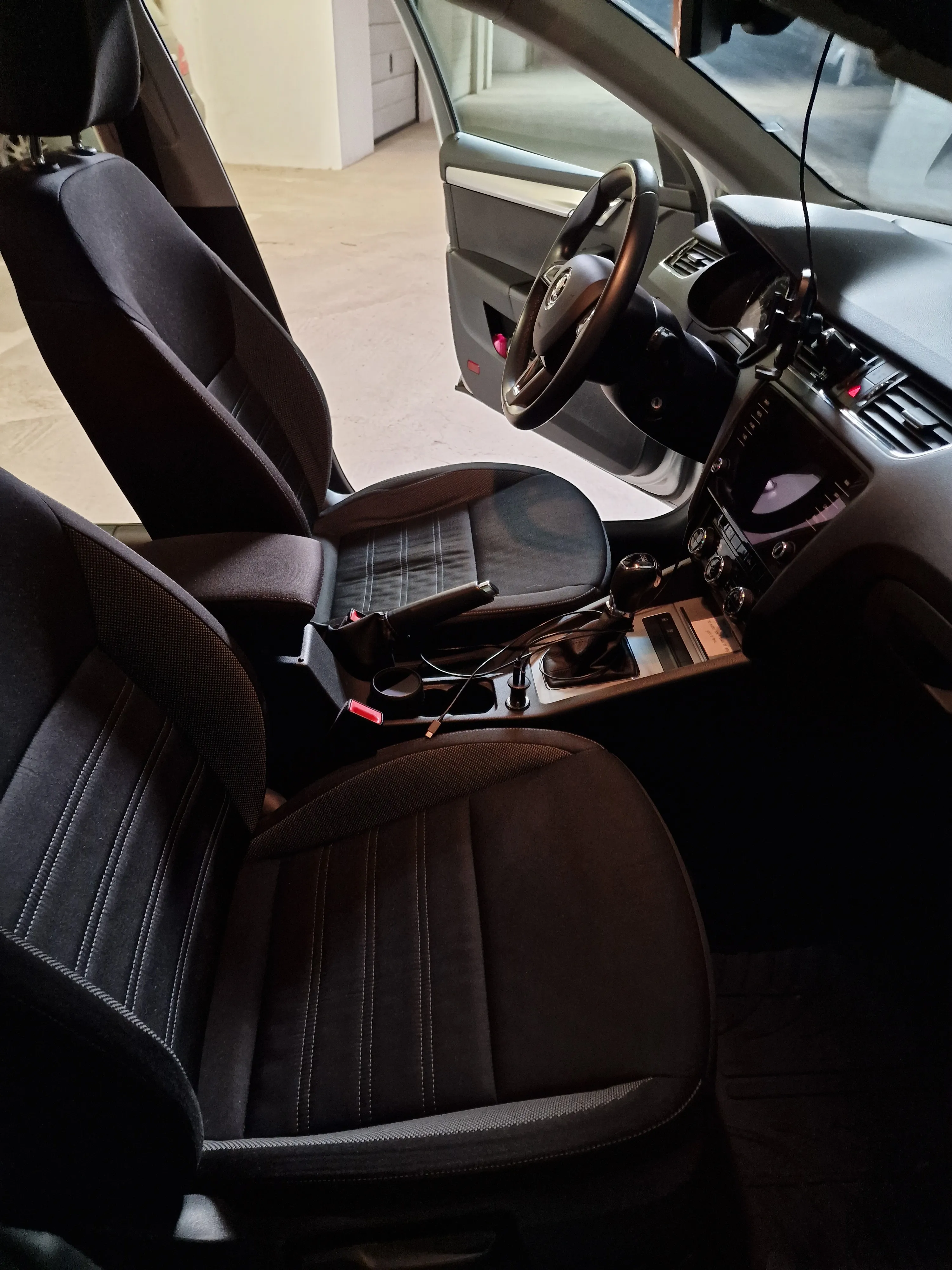 škoda octavia 1.6 tdi euro 6, automatski mjenjač - slika 4