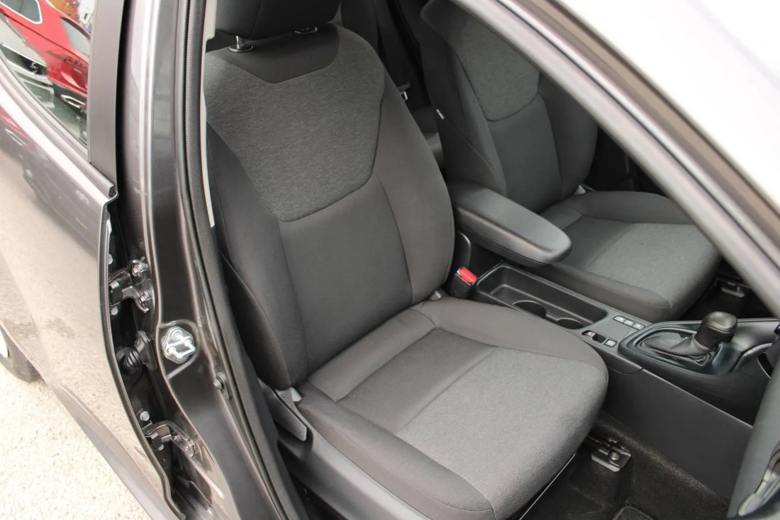 mazda 2 1.5 hybrid automatik - slika 11