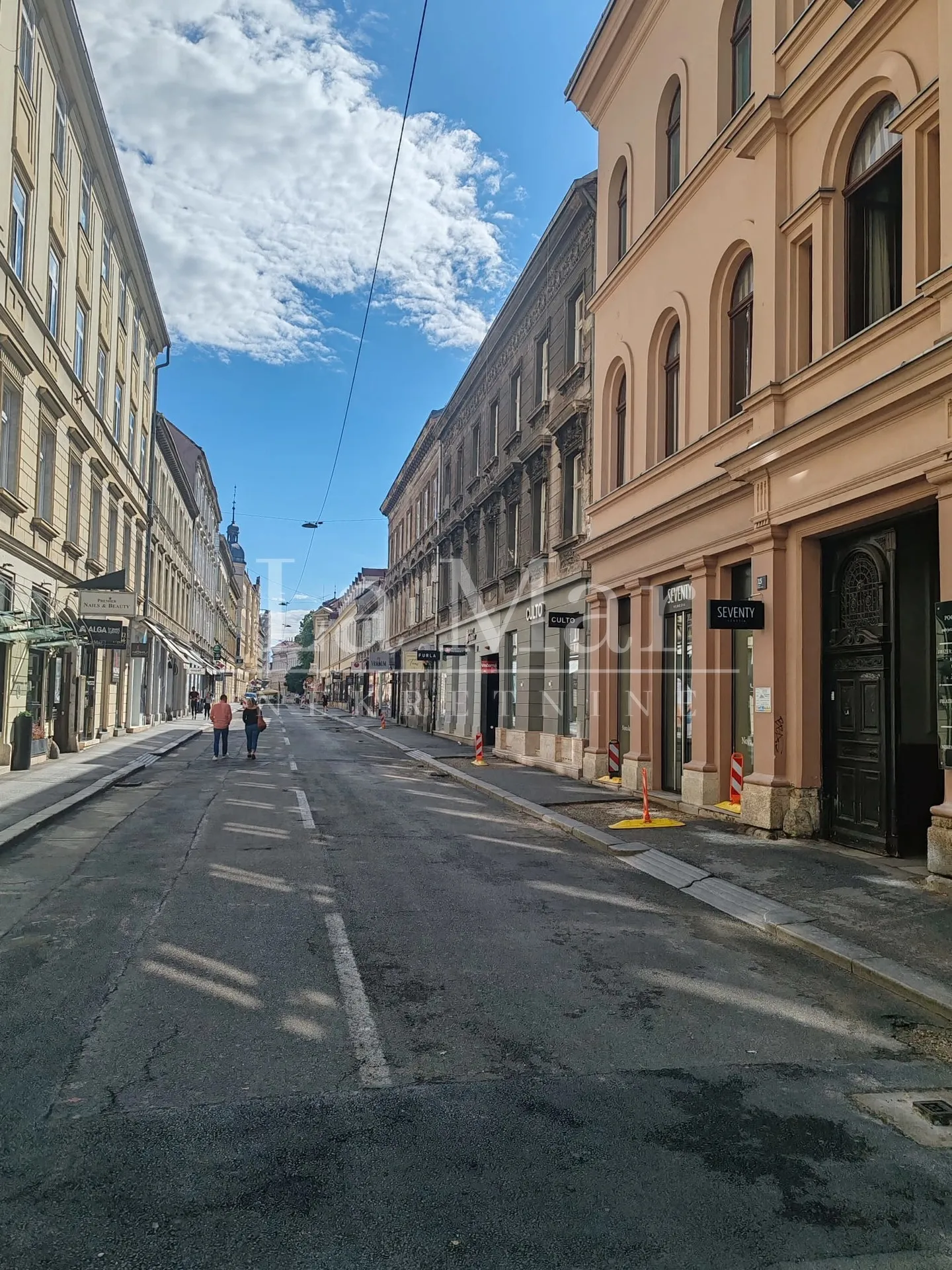 centar grada ( kod cvjetnog trga) pješačka zona - slika 2