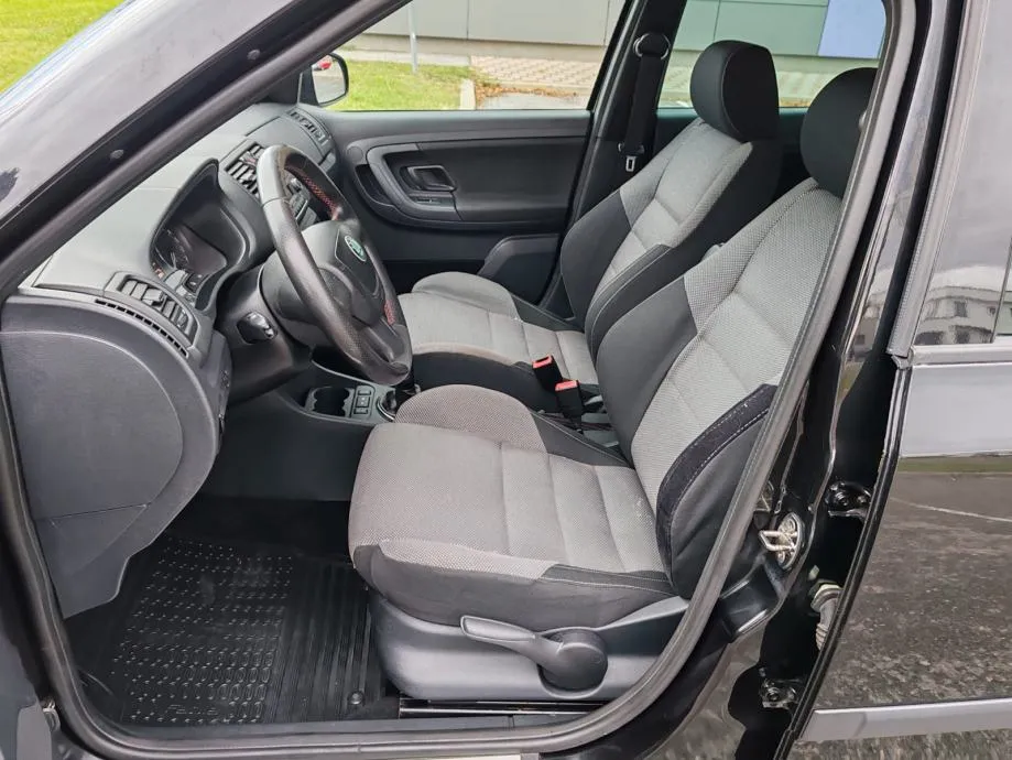 škoda fabia 1,6 tdi monte-carlo , 2011g. 213000 kartice 24/36 rata - slika 12