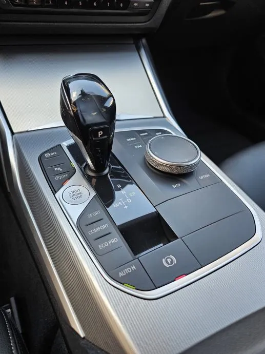 bmw g20 320d sportline, laser, head-up - slika 11