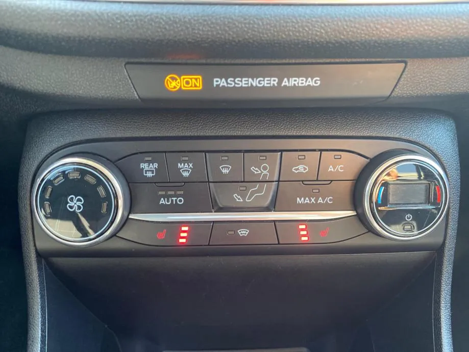 ford fiesta 1,1 - slika 15