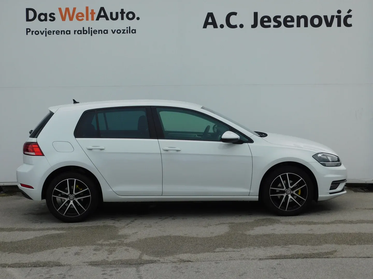 12540 volkswagen golf 1.0 tsi trendline hr - slika 4
