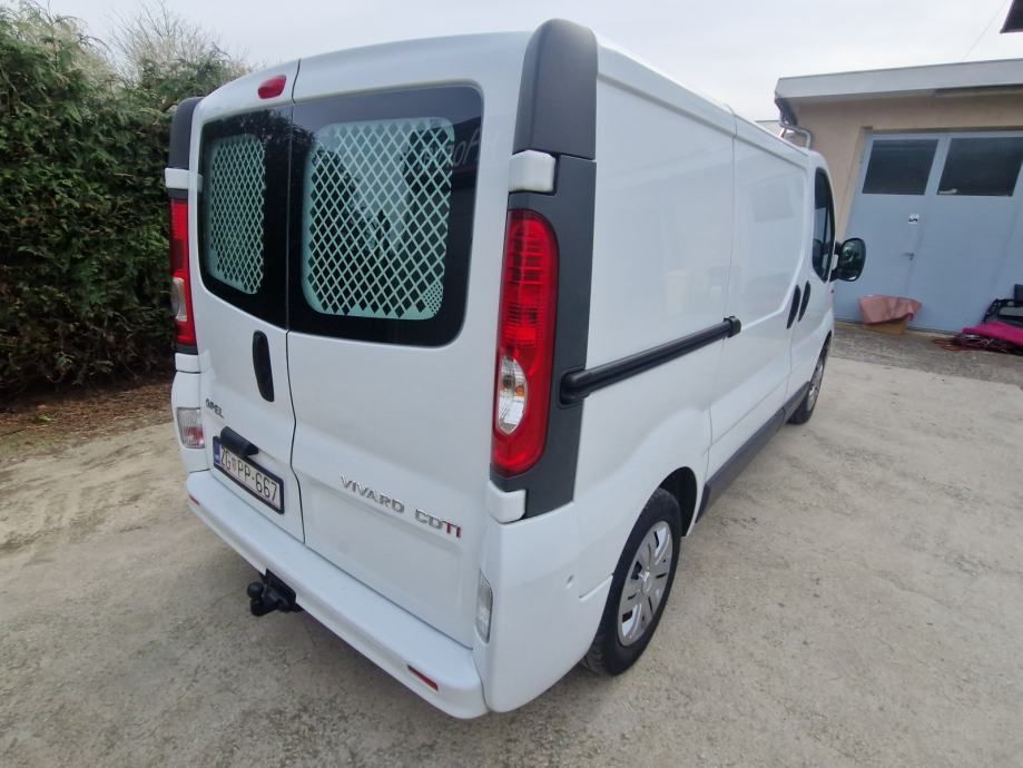 vivaro 2.0 cdti l1h1 115 ks u pdv-u tempomat navi kuka kartice 36 mj - slika 17