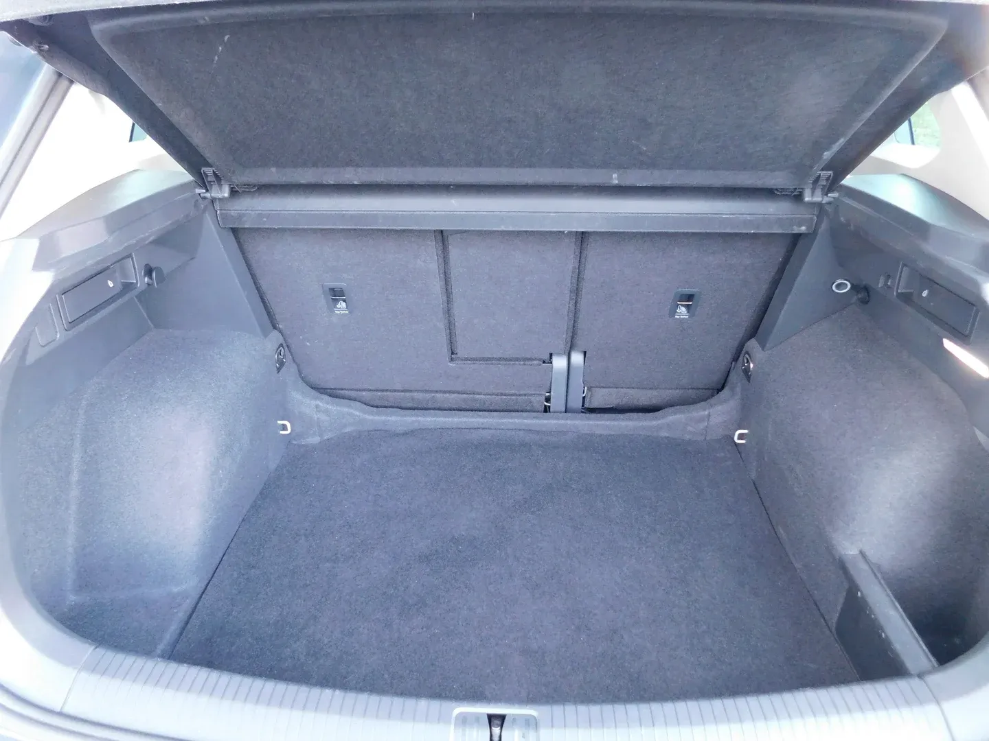 10485 volkswagen tiguan 2.0 tdi dsg life - slika 14