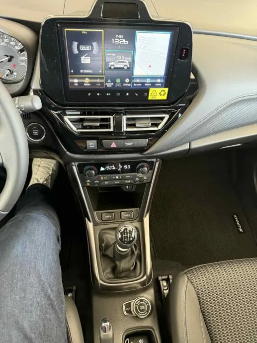 s-cross 1,4 hyb glx elegance 4wd - novi model - dostupno odmah!!! - slika 11
