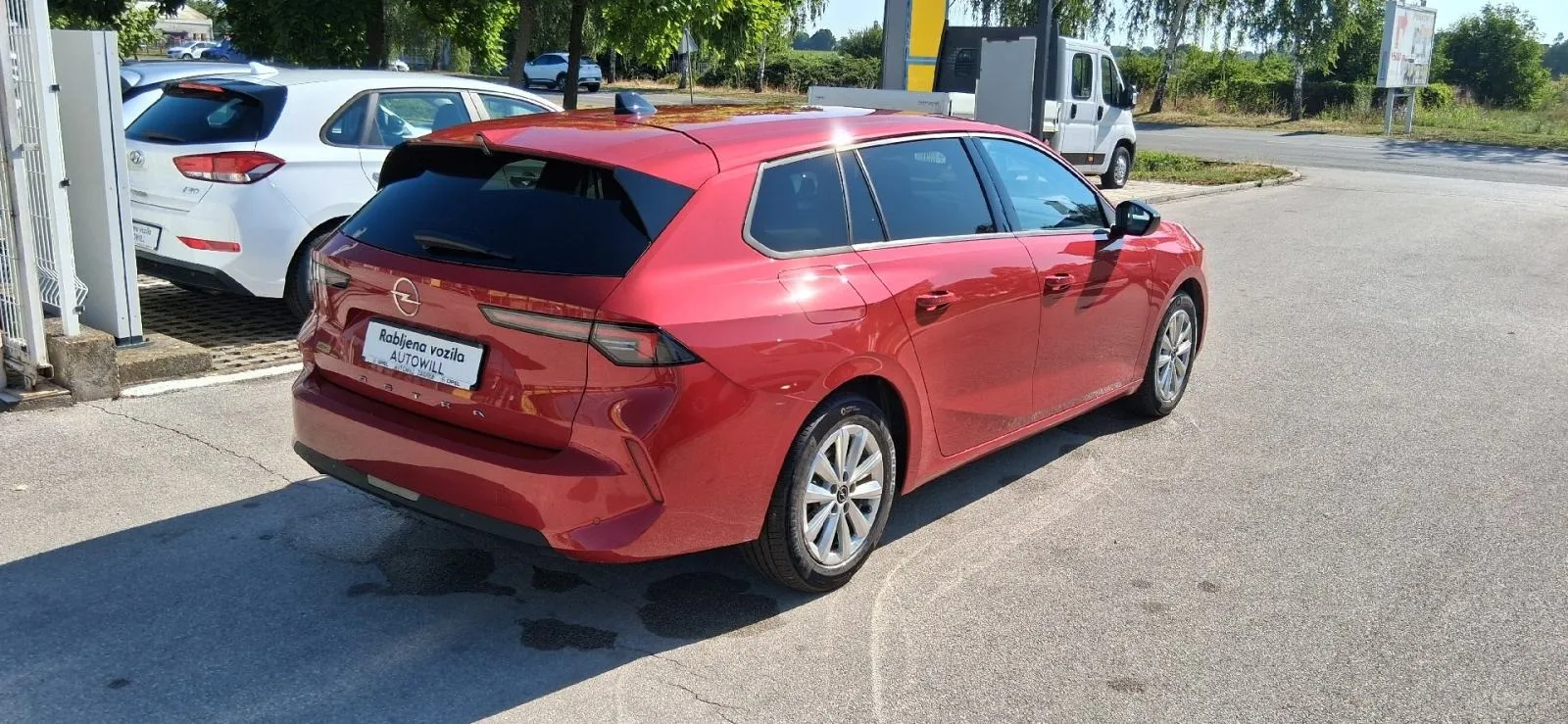 opel astra sports tourer edition f 1,2 xhl mt6 - slika 6