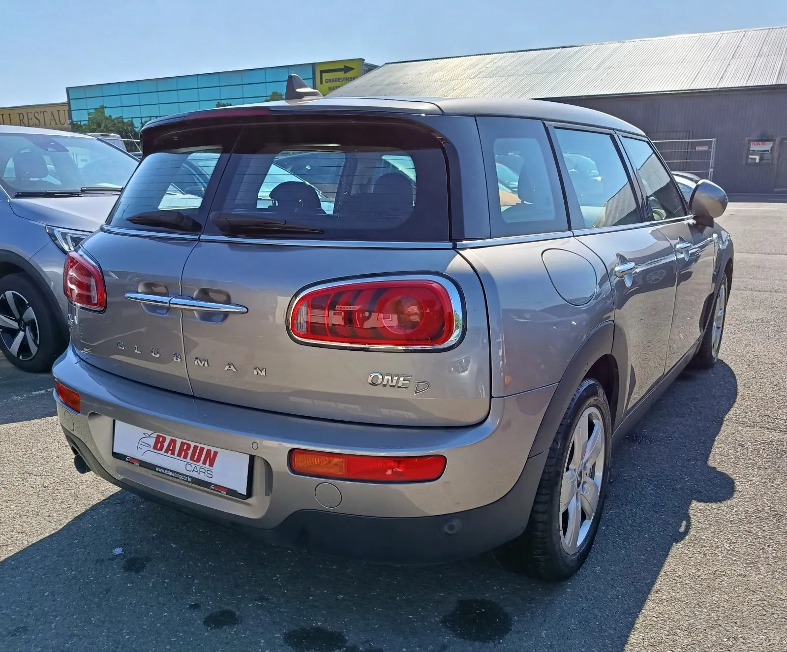 mini clubman automatic, ,do 2 godine jamstva,u sustavu pdv-a. - slika 15
