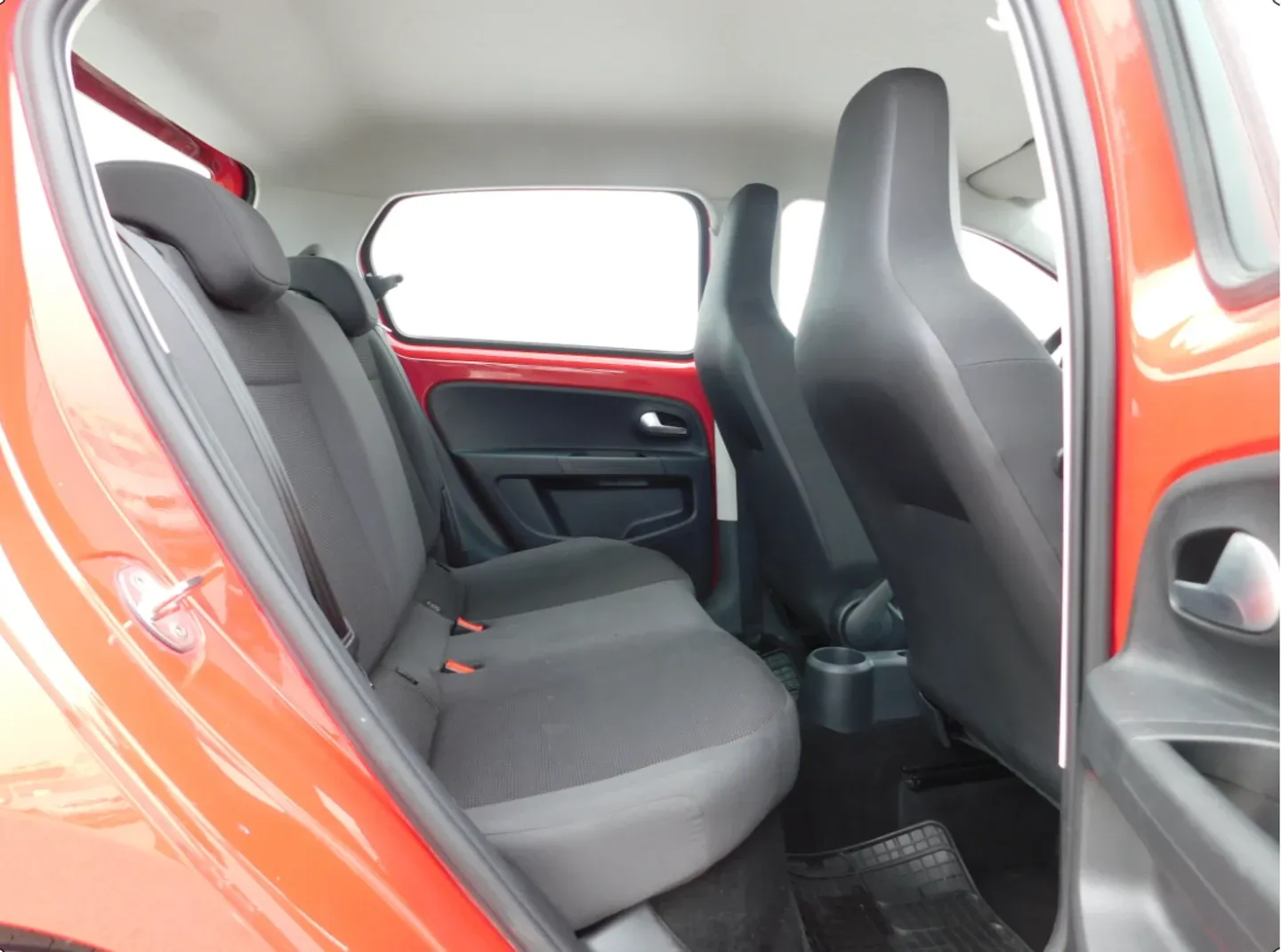 06437 volkswagen up! move up! 1.0 - slika 11