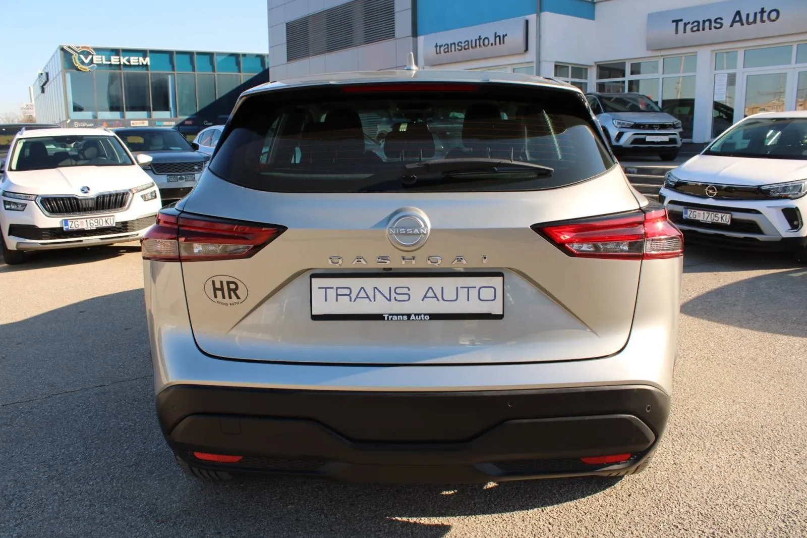 nissan qashqai 1.3 mhev automatik *led, kamera* - slika 6