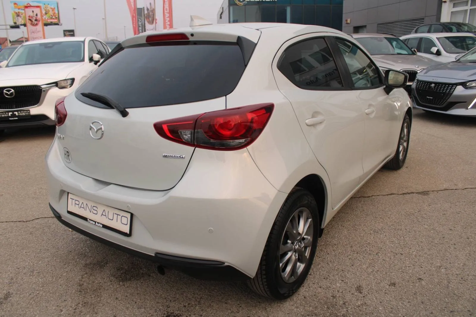 mazda 2 1.5 skyactiv g90 - slika 5