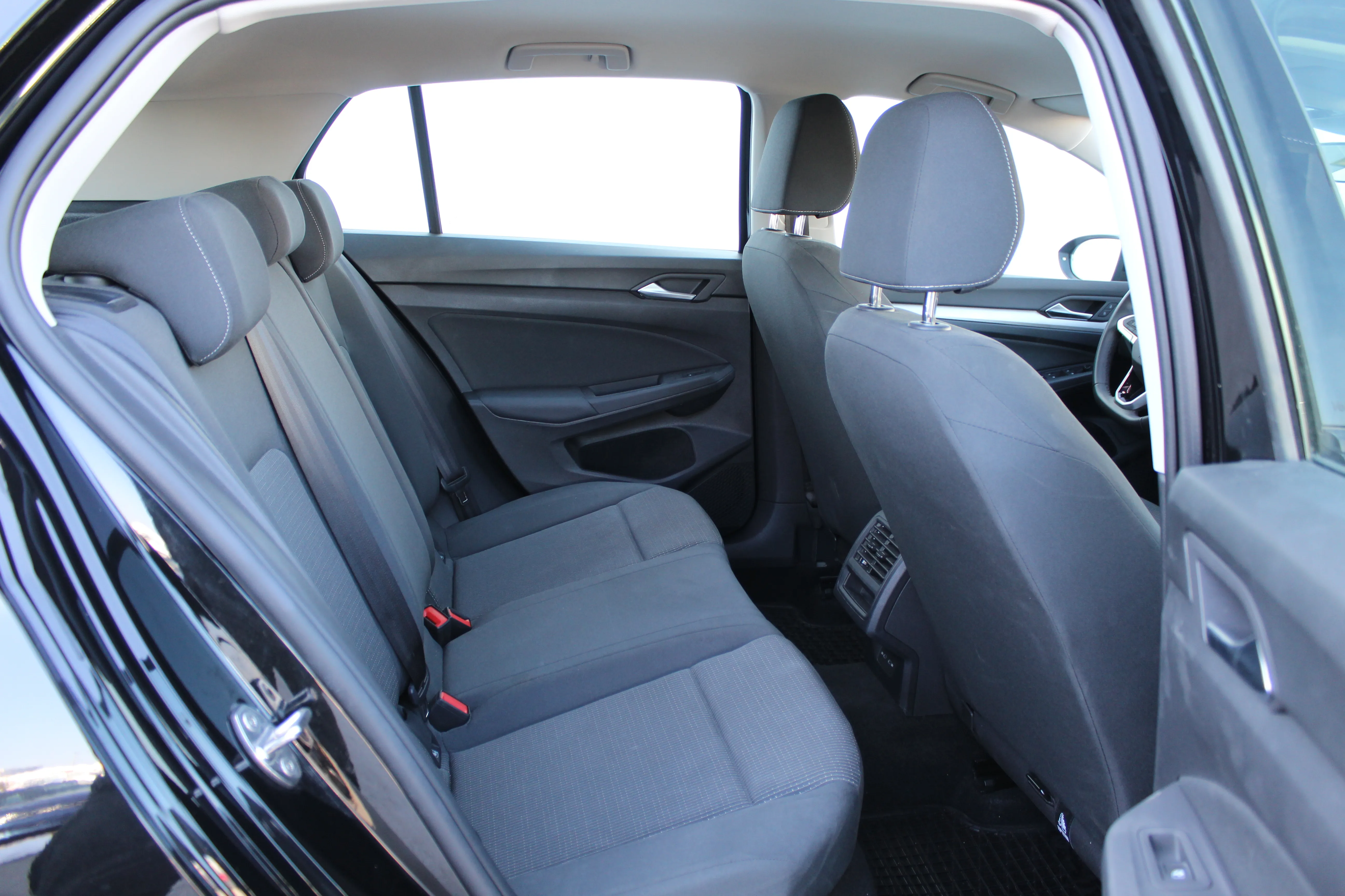 12931 volkswagen golf 8 1.5 tsi - slika 13