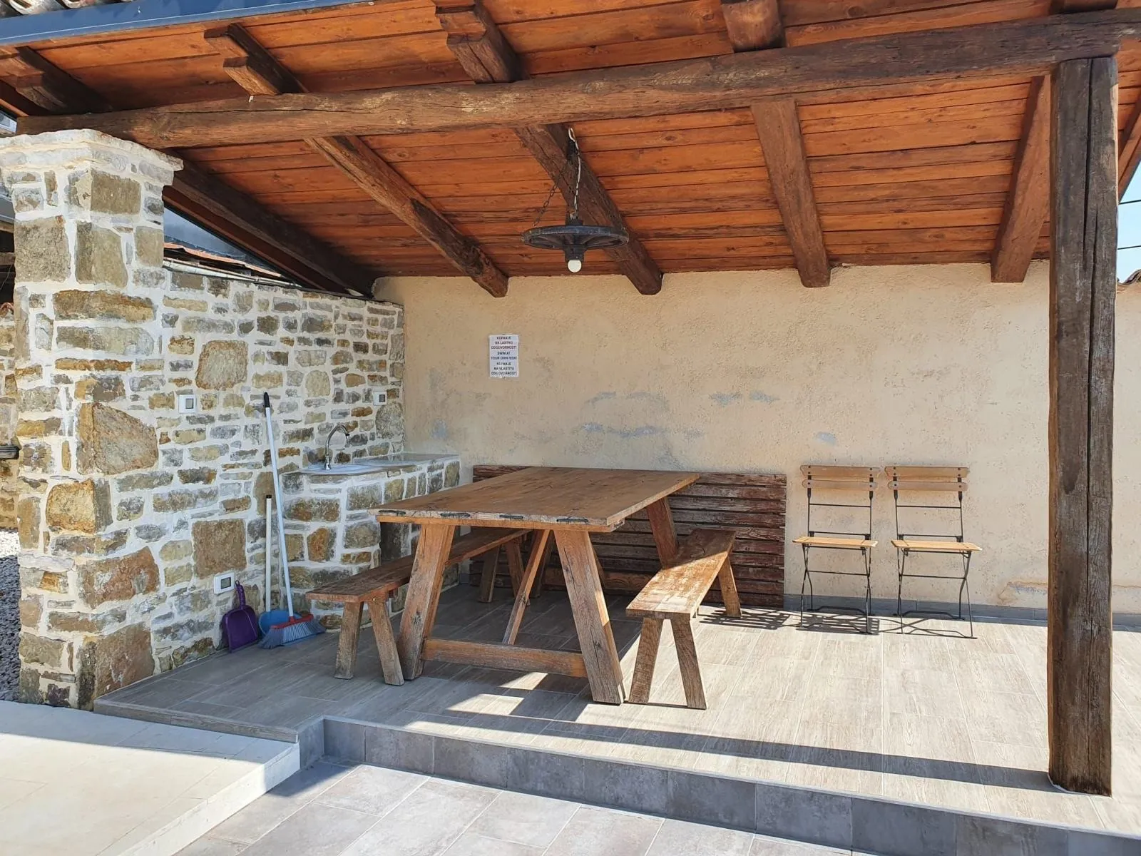 motovun-renovirana kamena kuća sa bazenom i apartmanom prodaje se - slika 8