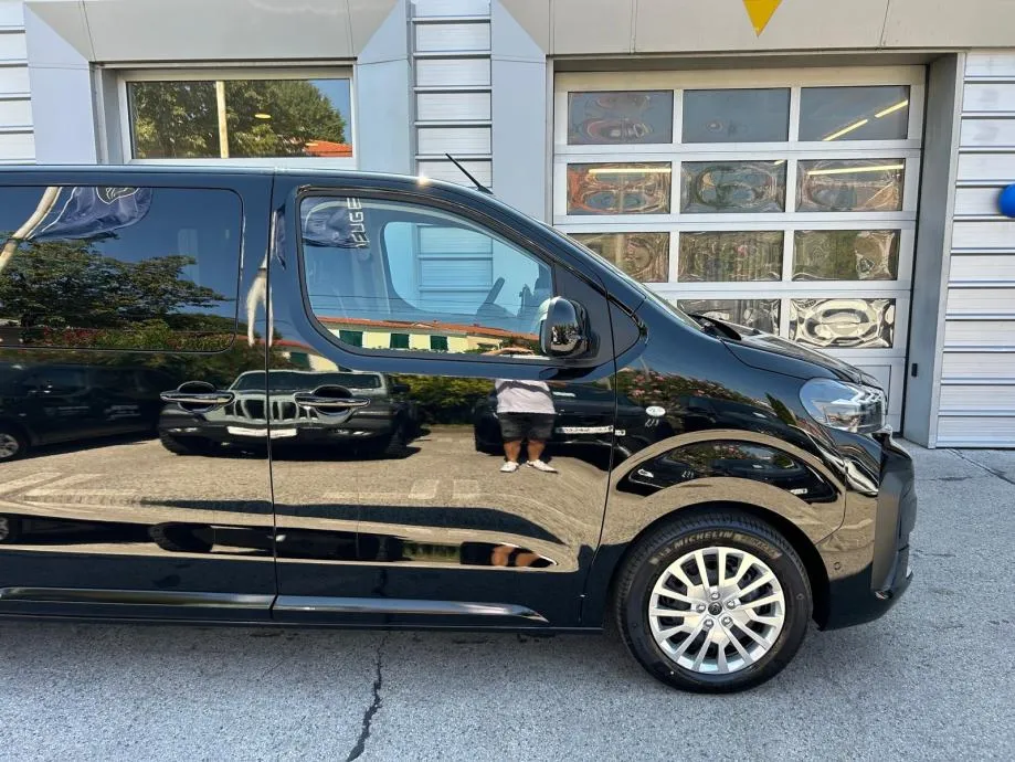 peugeot traveller 2.0 bluehdi 180 - eat8 - l3 - test vozilo - slika 4