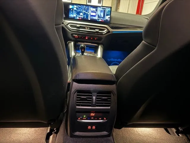 pametno bmw i4 m50 electric 544ks 4x4 ušteda+uzitak u vožnji - slika 22