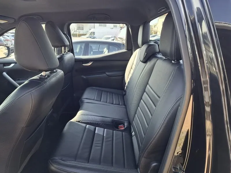 mercedes x klasa 250d*190ks*4matic*klima*navigacija*park.kamera* - slika 13