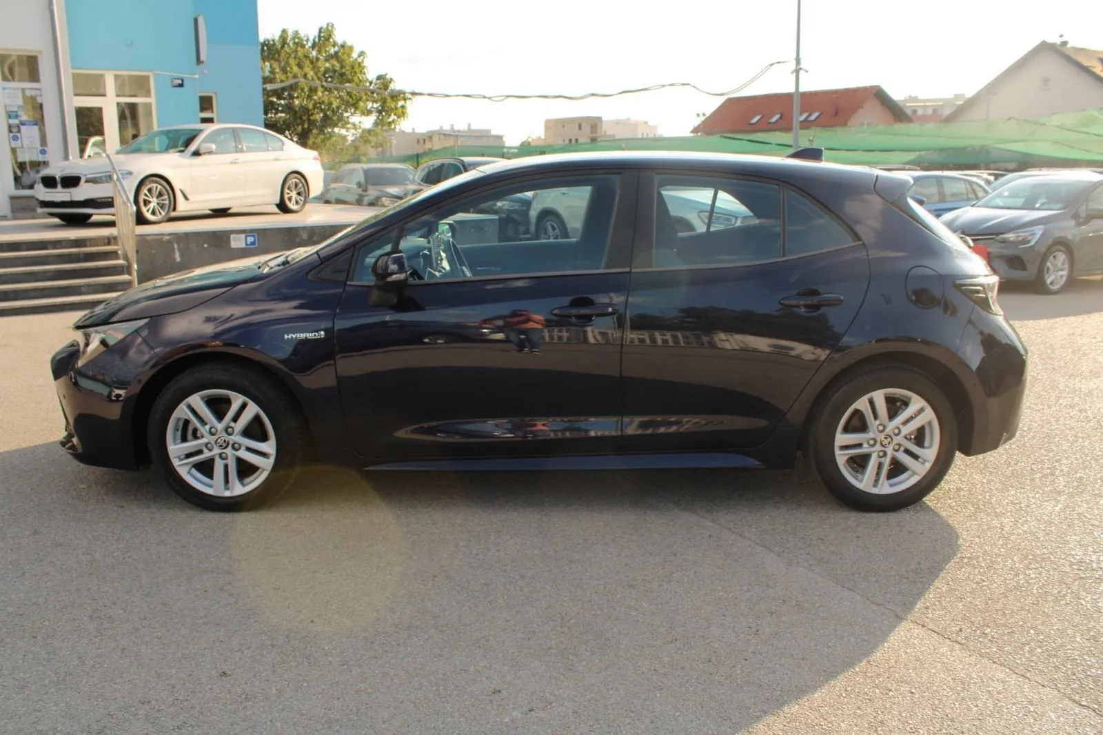 toyota corolla 1.8 hybrid automatik *navigacija,kamera* - slika 8