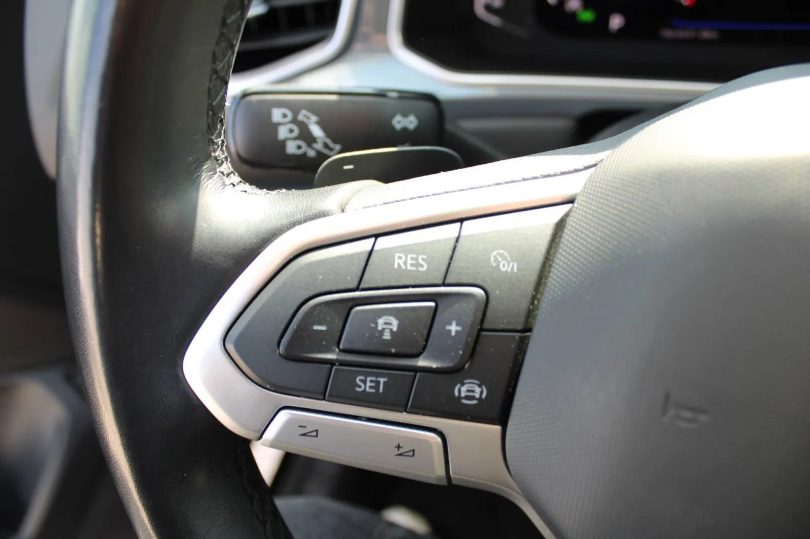vw t-roc 2.0 tdi dsg style *led, kamera* - slika 16