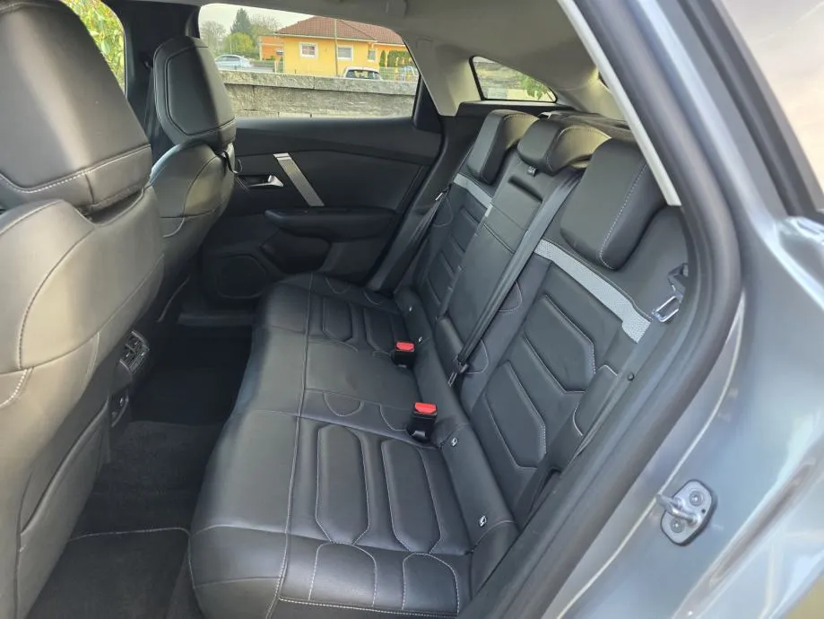 citroën c4 1,5 bluehdi - slika 12