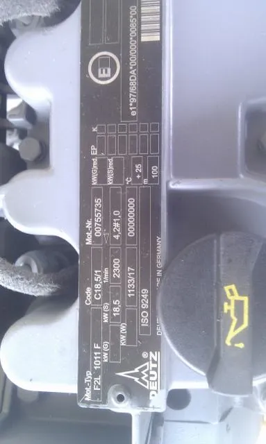 deutz motor f2l1011f original za valjak bomag i hamm - slika 2
