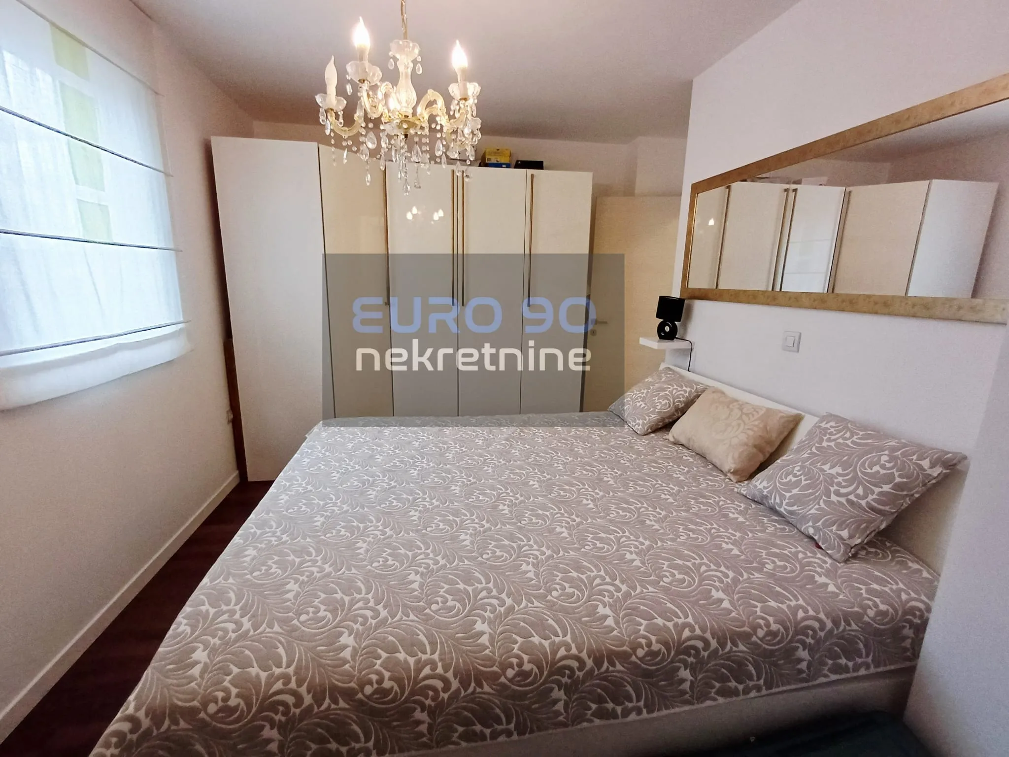 zadar-mocire/borik- namješten trosoban stan, dva parkirna mjesta !!! - slika 10