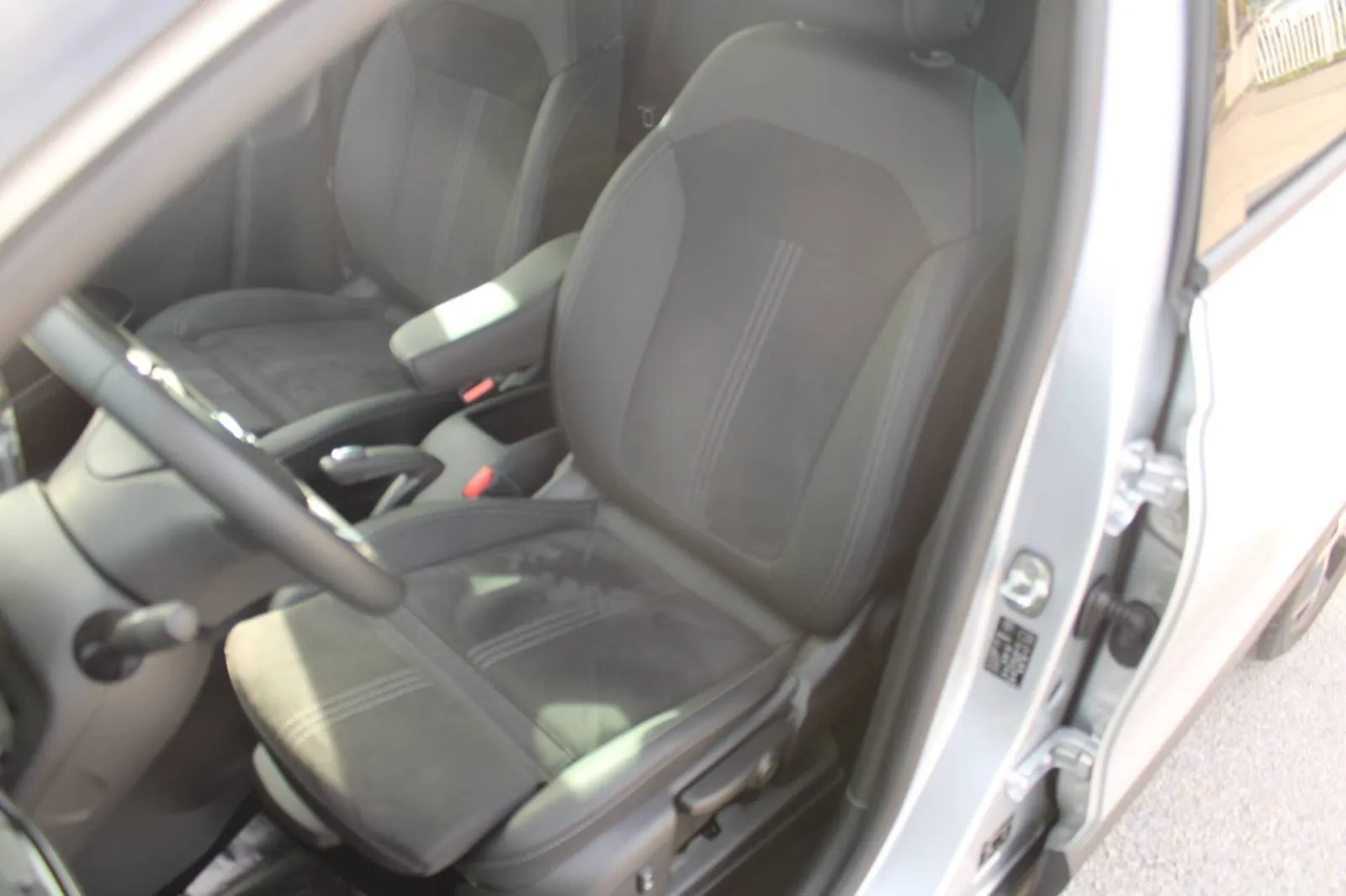 opel crossland 1.2 turbo ultimate *led,navigacija,kamera* - slika 10