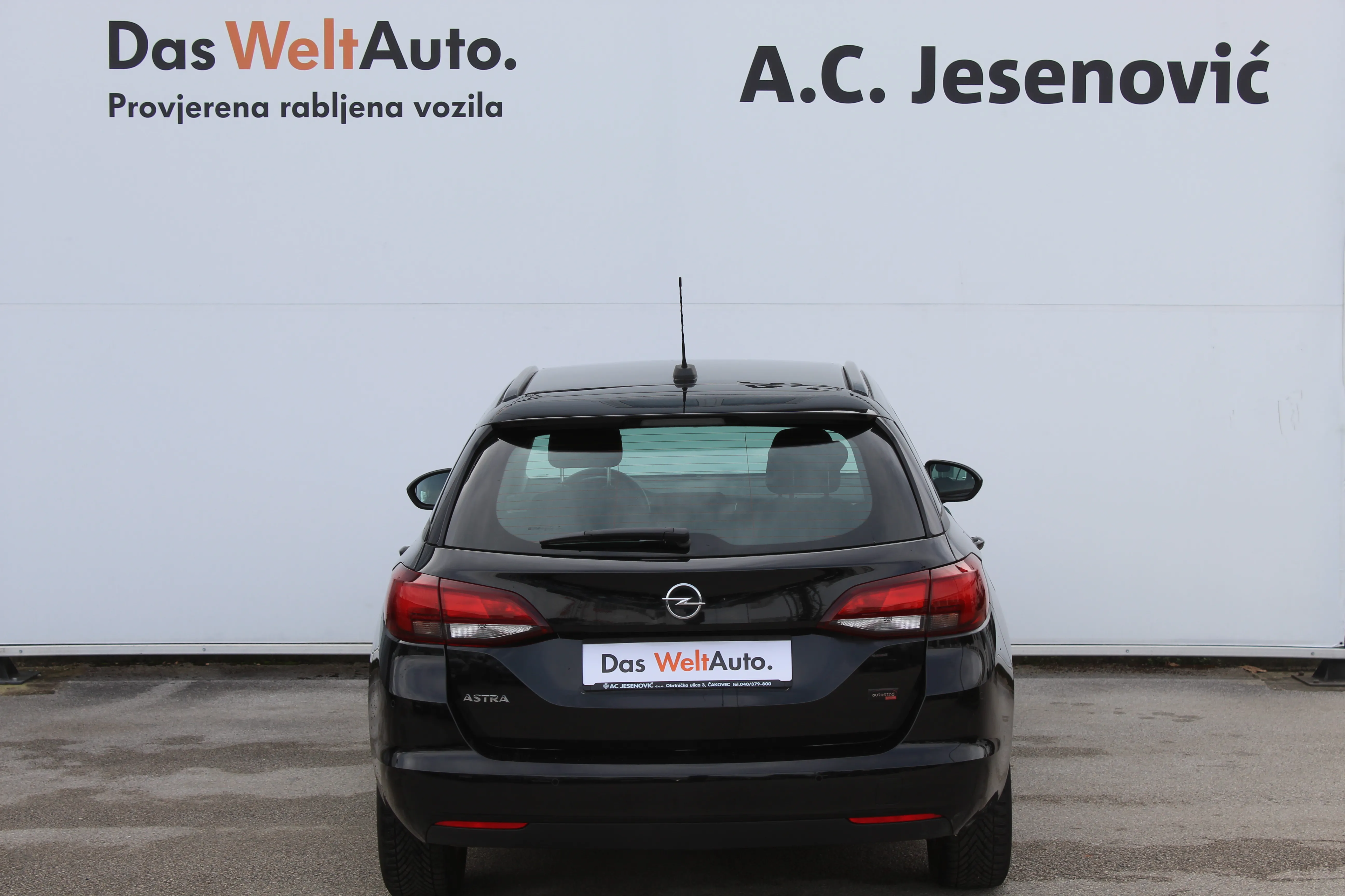 13088 opel astra sports tourer 1,2 turbo astra - slika 8