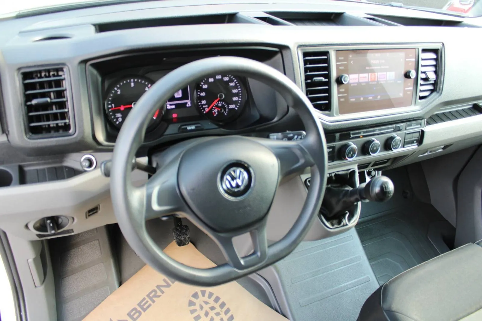 vw crafter 2.0 tdi l3h3 140ks *kamera*, 2023 god. - slika 6