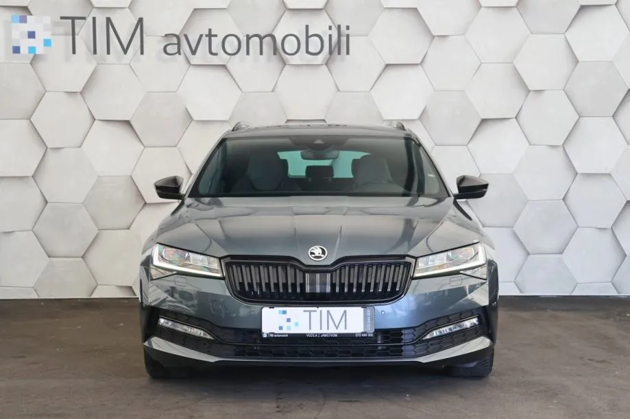 škoda superb combi 2.0tdi combi dsg matrix virtual radartempom - slika 3
