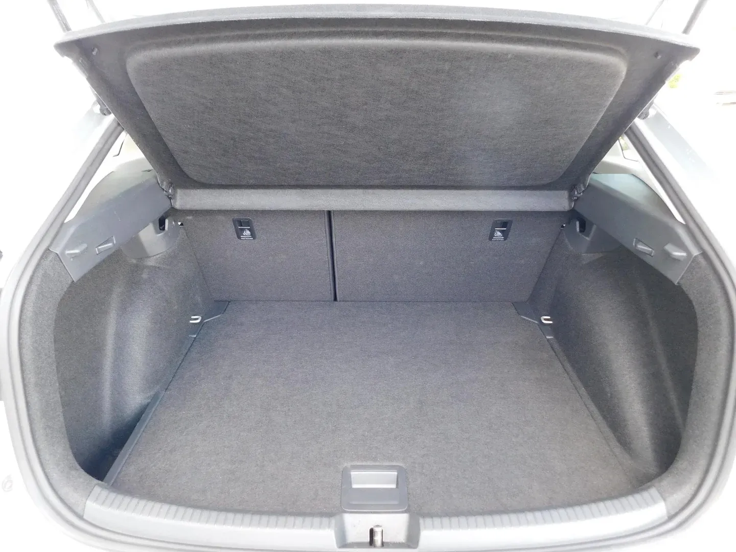 10530 volkswagen taigo 1.0 tsi life - slika 15