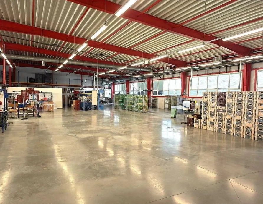 poslovni prostor prodaja centar 1500 m2 (prodaja) - slika 7