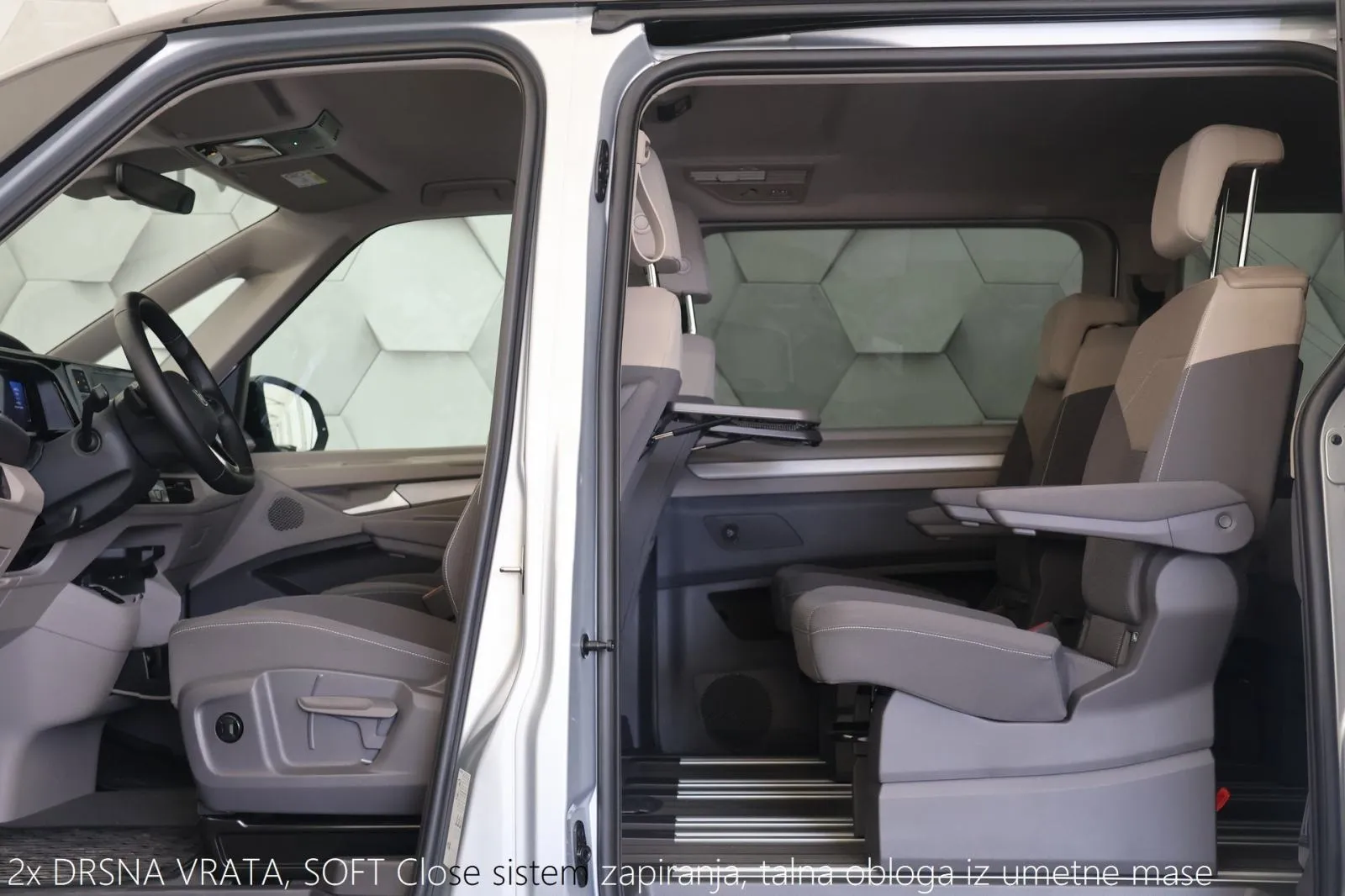 vw multivan t7 l2 2.0tdi dsg edition cockpit kamera radartempomat - slika 18