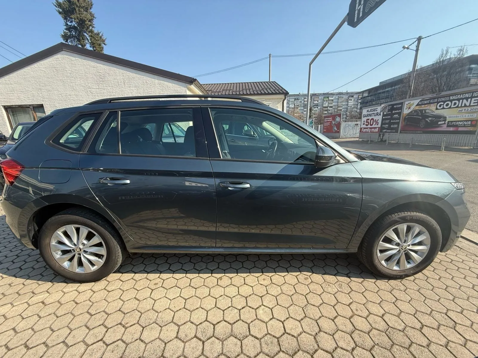 škoda kamiq 1,0 tsi, pdc, navi, tempomat, 4x garancija!!! - slika 5
