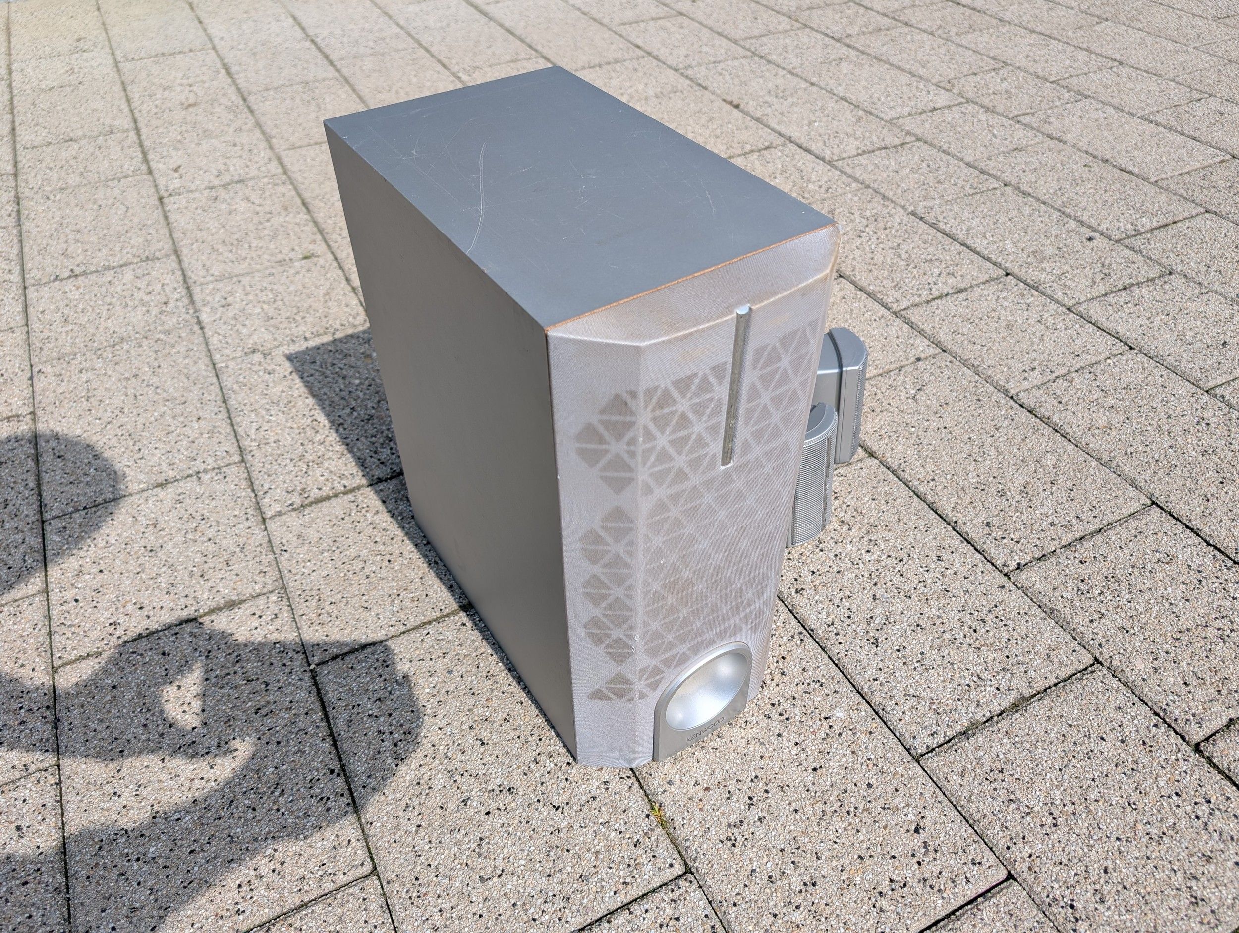 subwoofer kenwood ksw-7000 i dva zvučnika - slika 3