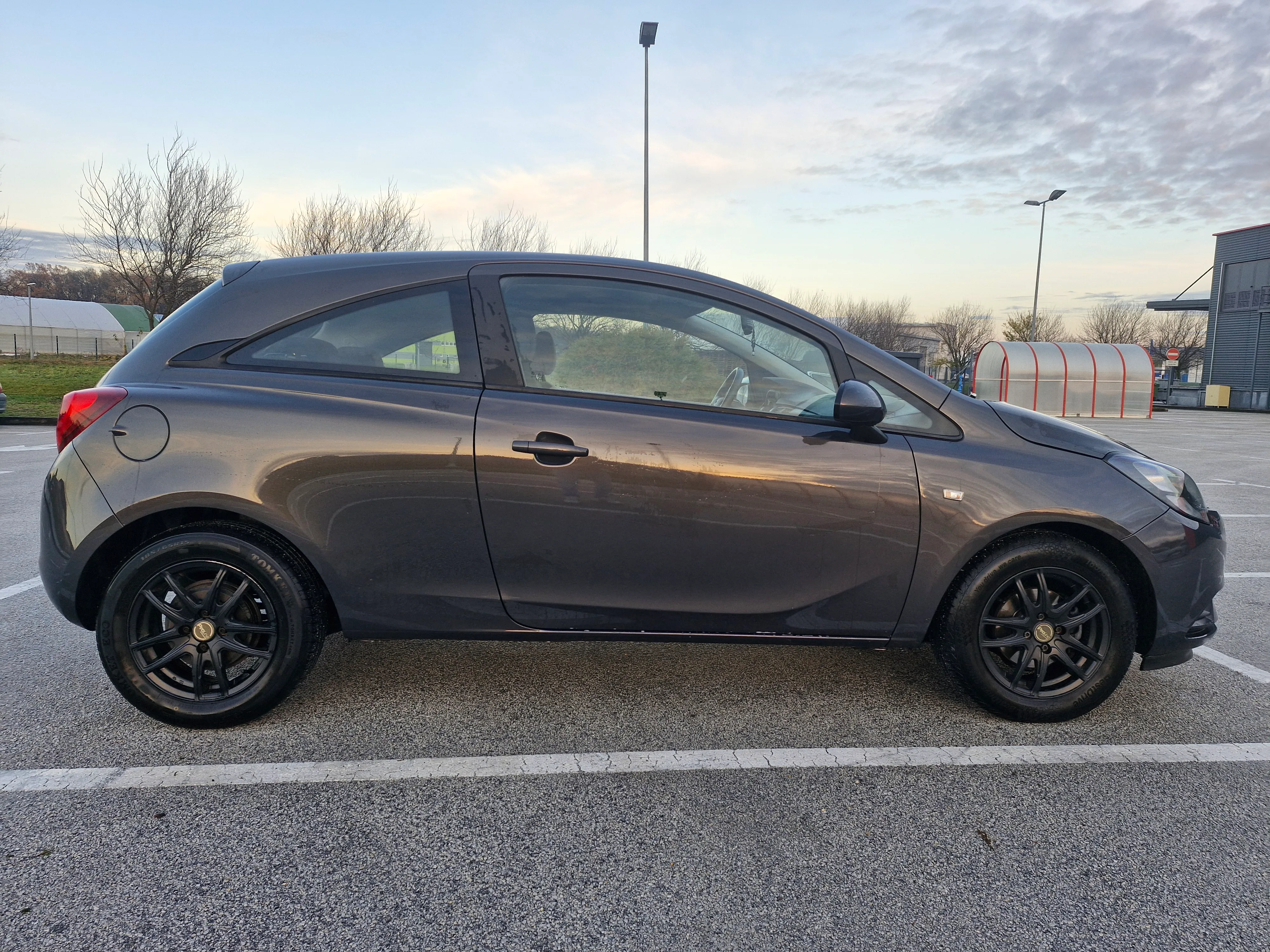 opel corsa 1.4 - slika 6