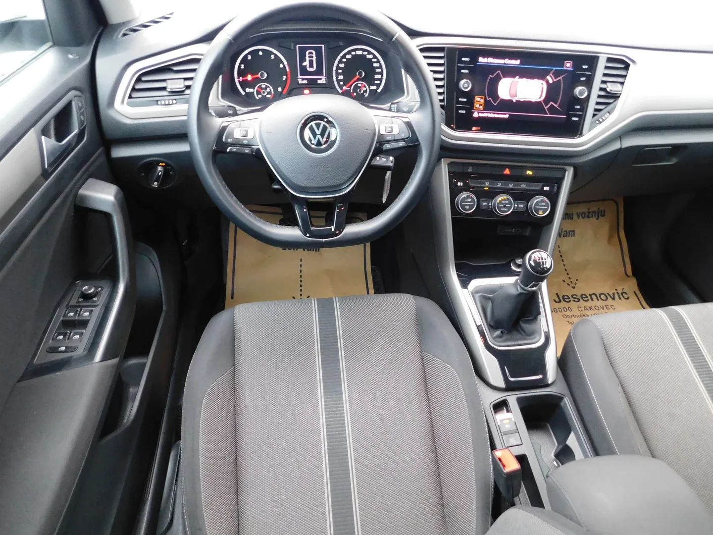 10264 volkswagen t-roc 1.0 tsi design - slika 10