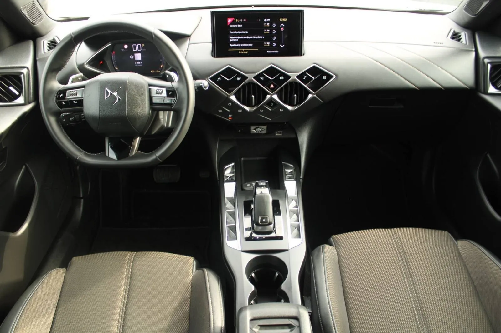 ds ds3 crossback 1.2 puretech automatik *navi, led* - slika 7