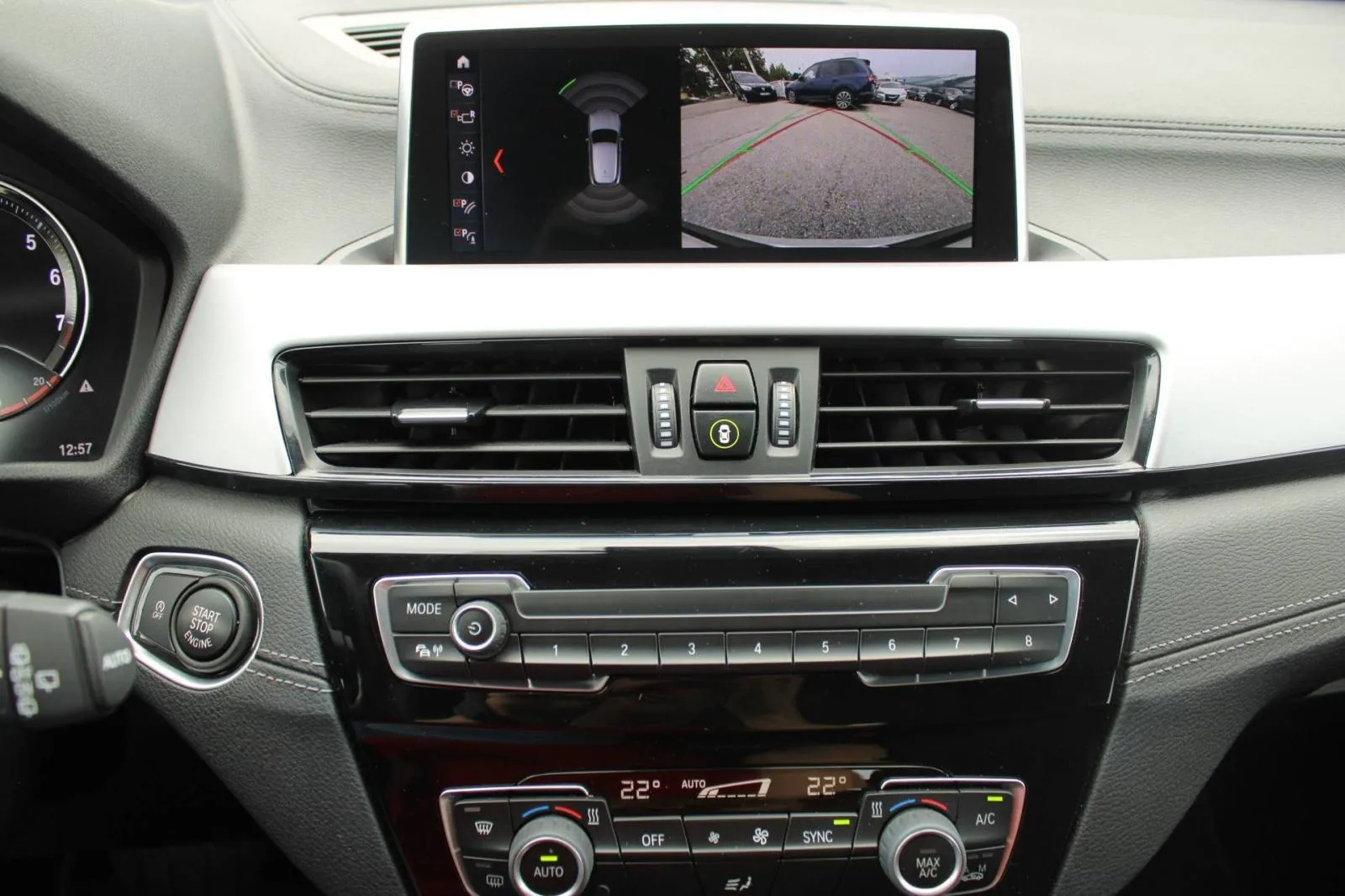 bmw x2 sdrive 18i automatik *led, navigacija, kamera* - slika 18
