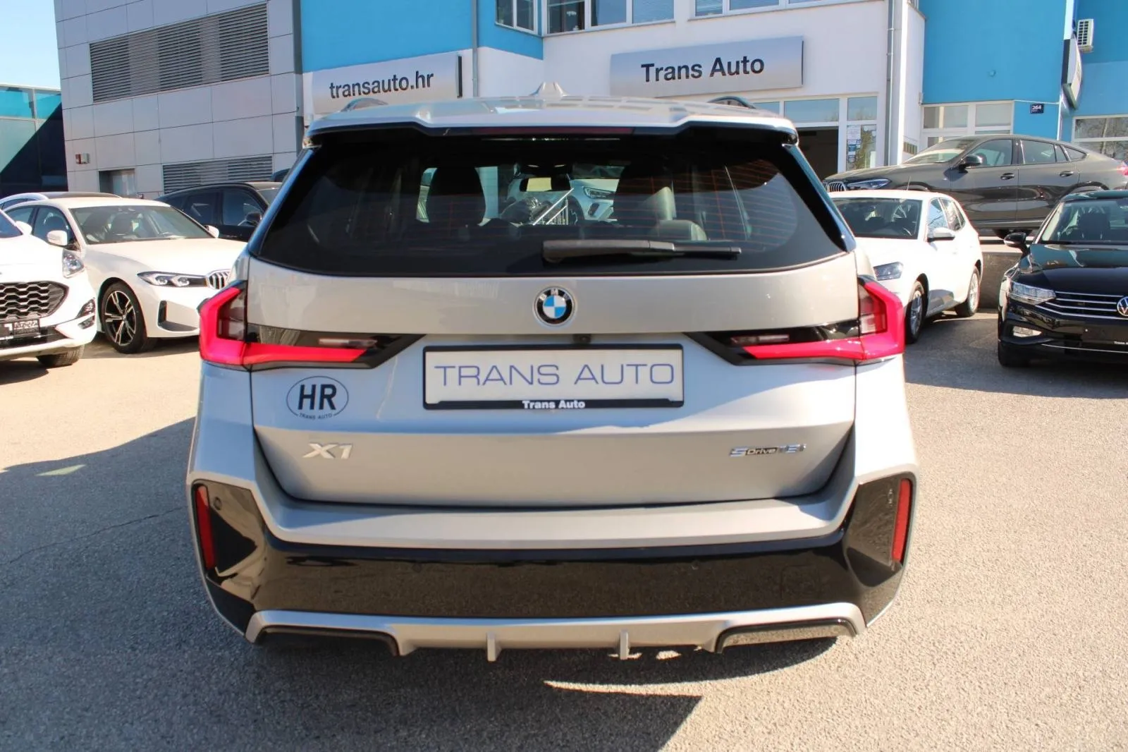 bmw x1 18i automatik m-paket *led, navigacija, kamera* - slika 6